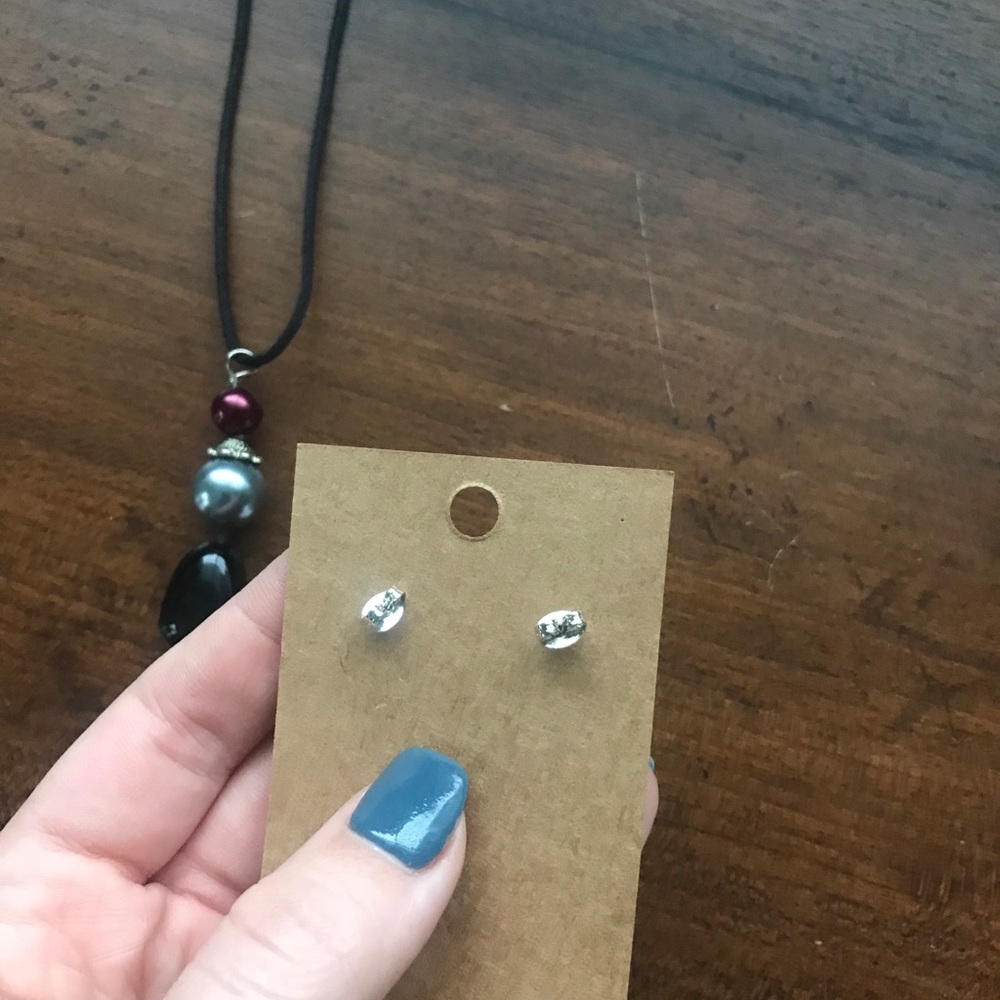 Necklace - Picture 4 of 5